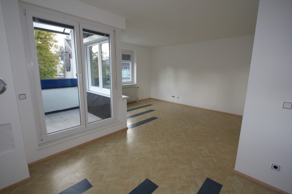 Benediktahofgasse: 4 Zimmer-Maisonetteneckwohnung mit Carport