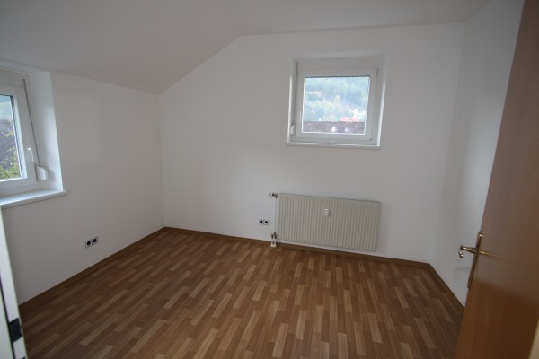 Benediktahofgasse: 4 Zimmer-Maisonetteneckwohnung mit Carport
