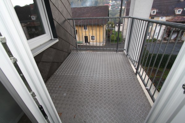 Benediktahofgasse: 4 Zimmer-Maisonetteneckwohnung mit Carport