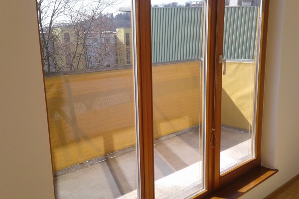 Heidenreichstraße: 3-Zimmerwohnung mit Balkon und Parkplatz