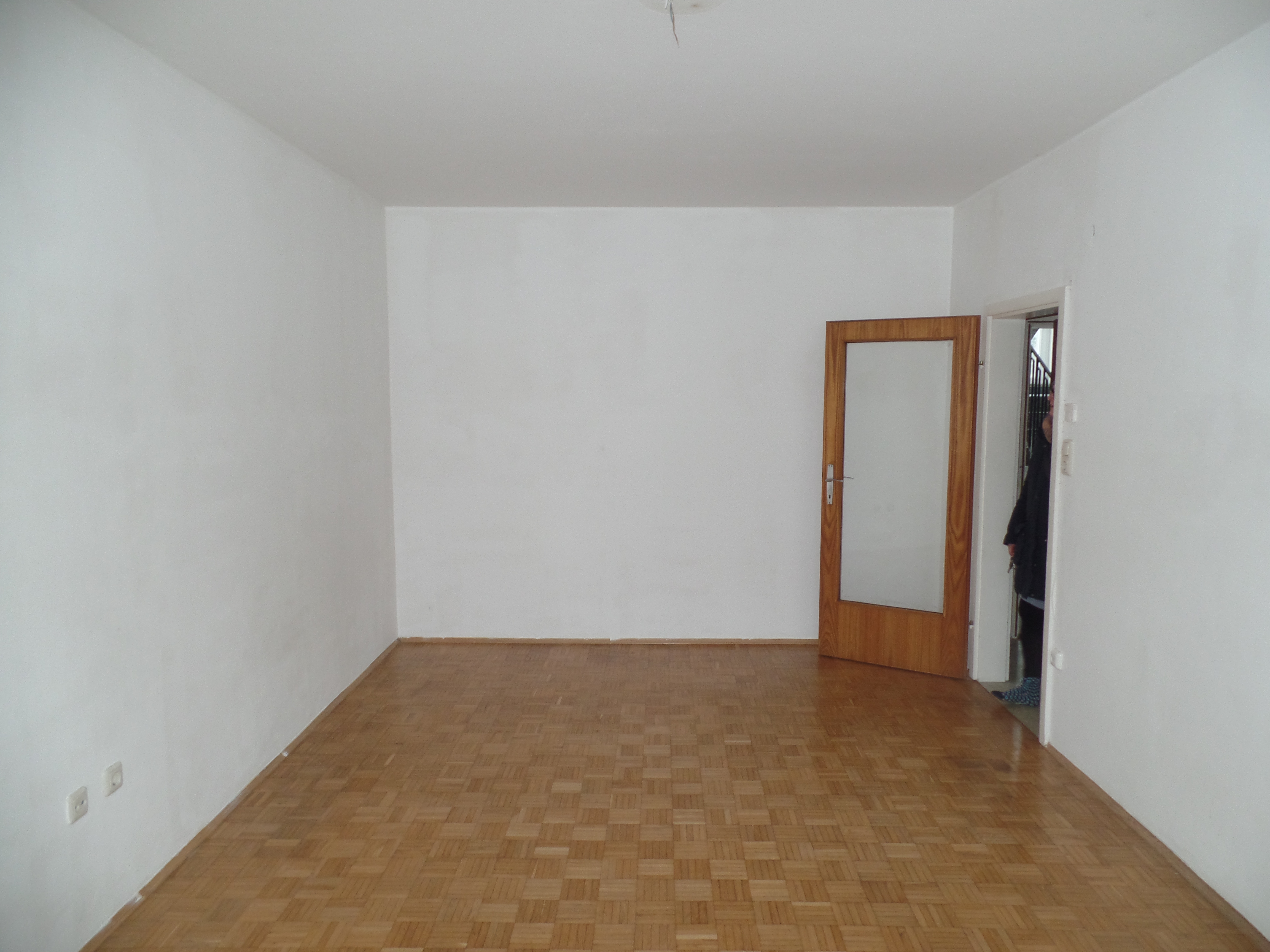 Gluckgasse: 1-Zimmerwohnung mit Balkon