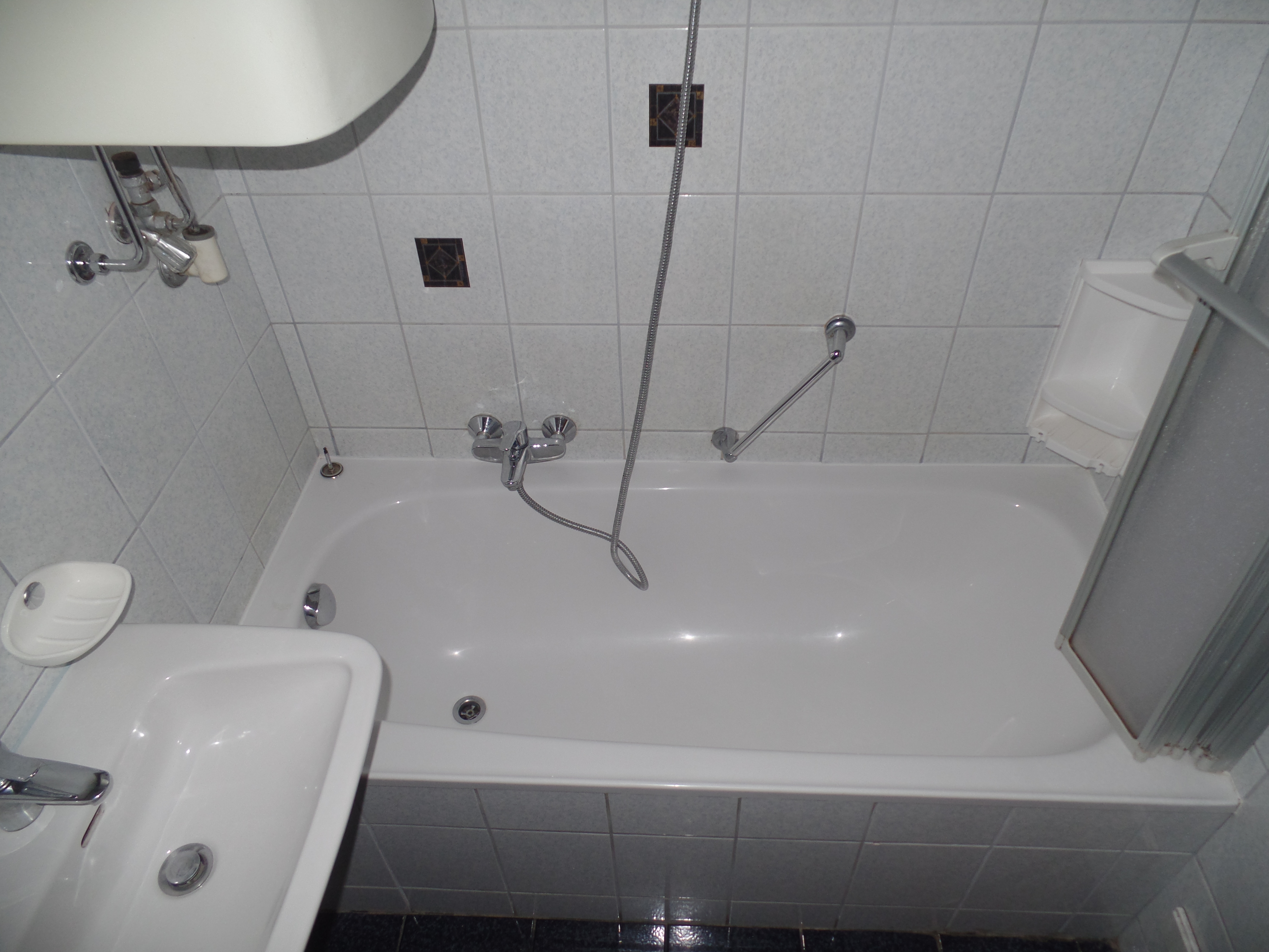 Obere Dorfstraße 21/2: 3-Zimmerwohnung mit Balkon